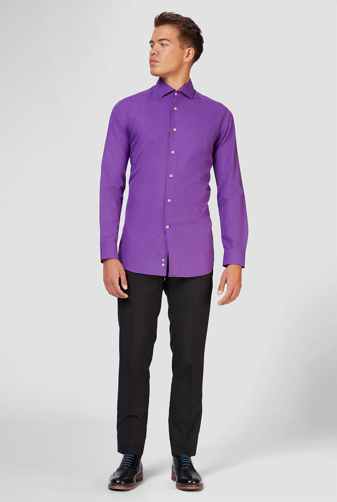 Woman Wearing Purple Shirt And Black Pants Picture. Image: 109922623